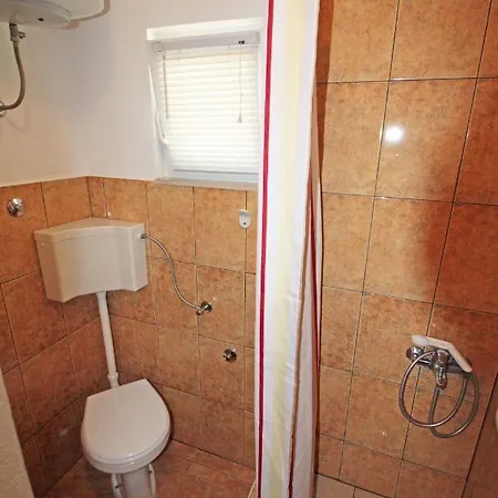 House * 维耶拉克